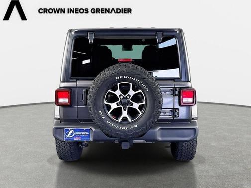 Granite Crystal Metallic Clearcoat 2024 Jeep Wrangler Sport S