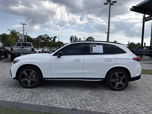 Polar White 2023 Mercedes-Benz GLC 300 4MATIC