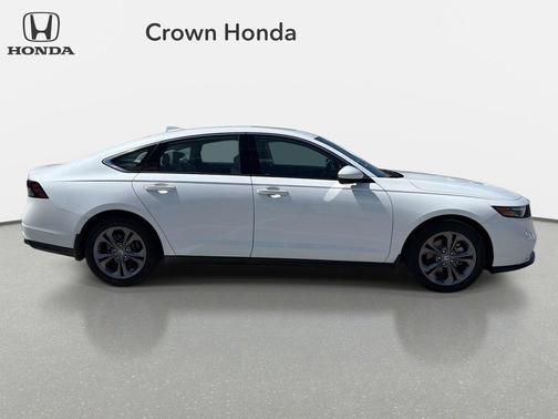 Platinum White Pearl 2024 Honda Accord EX