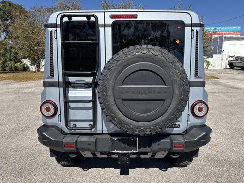 2025 INEOS Grenadier Fieldmaster