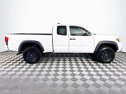 2019 Toyota Tacoma SR