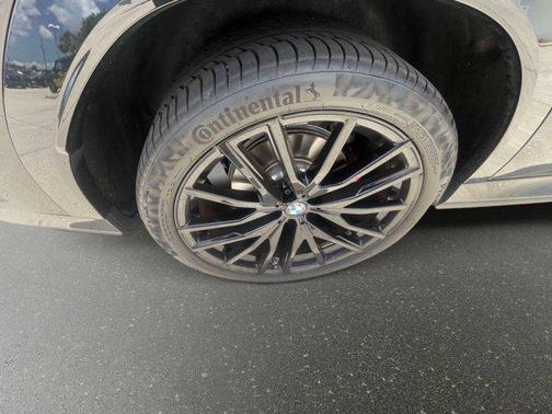 Black Sapphire Metallic 2025 BMW X6 xDrive40i