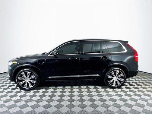 2025 Volvo XC90 Plug-In Hybrid T8 Ultra 6-Seater