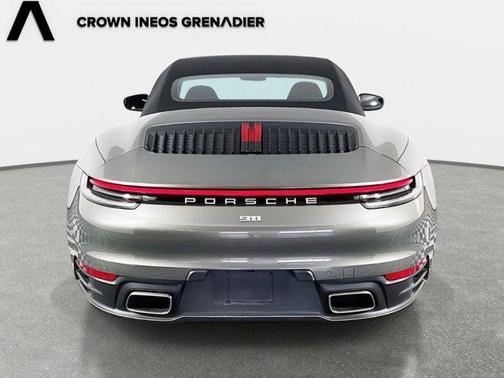 2020 Porsche 911 Carrera