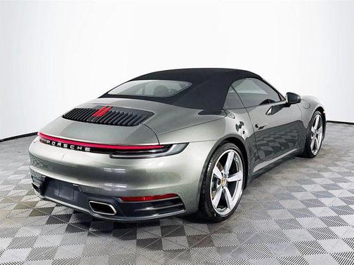 2020 Porsche 911 Carrera