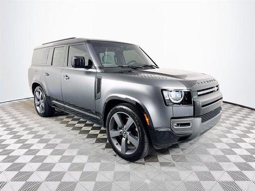 2025 Land Rover Defender V8