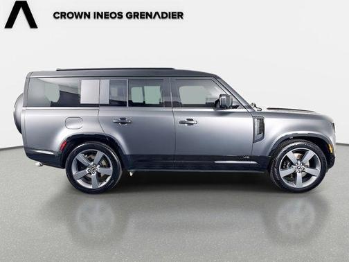 2025 Land Rover Defender V8