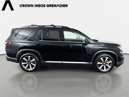 2023 Honda Pilot Touring 8-Passenger