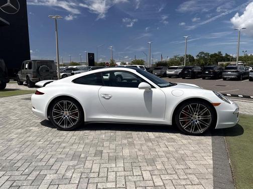 Black 2014 Porsche 911 Carrera 4S