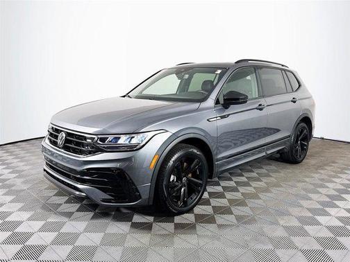 2024 Volkswagen Tiguan 2.0T SE R-Line Black