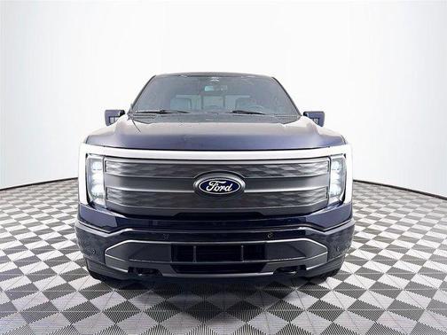 2024 Ford F-150 Lightning LARIAT