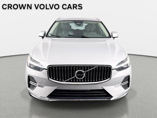 Silver Dawn Metallic 2023 Volvo XC60 B5 Plus Bright Theme