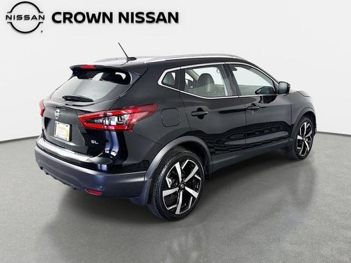 Magnetic Black Pearl 2022 Nissan Rogue Sport SL