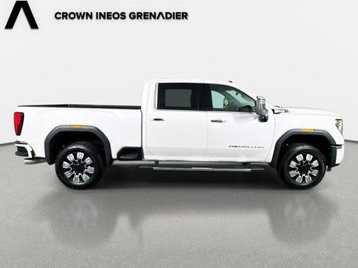 White Frost Tricoat 2025 GMC Sierra 2500 Denali