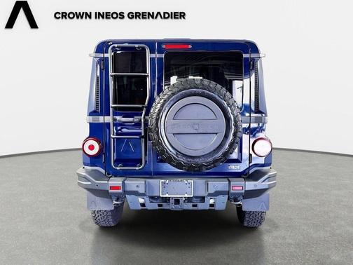 Blue 2025 INEOS Grenadier Fieldmaster