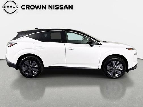 Everest White Pearl Tricoat/Super Black 2025 Nissan Murano SL