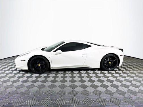 2014 Ferrari 458 Italia Base