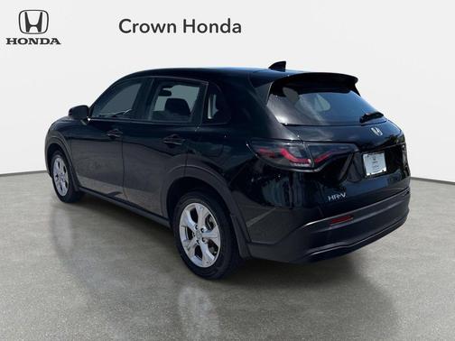 Crystal Black Pearl 2024 Honda HR-V LX