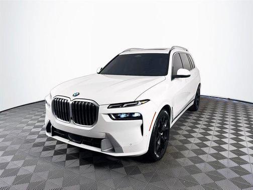 2023 BMW X7 xDrive40i
