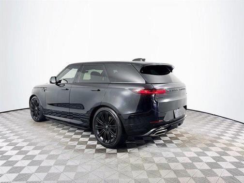 2023 Land Rover Range Rover Sport SE