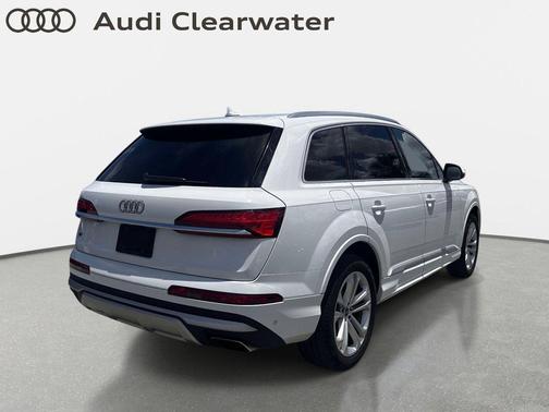 White 2025 Audi Q7 55 Premium Plus