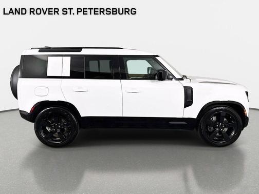 Fuji White 2026 Land Rover Defender P400 X-Dynamic SE