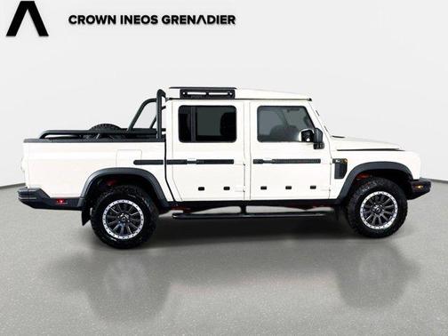 Scottish White 2025 INEOS Grenadier Quartermaster Fieldmaster Edition