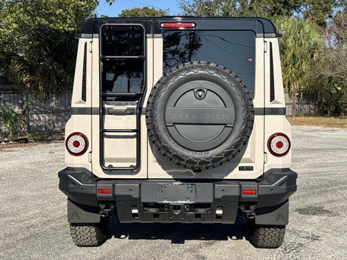 2025 INEOS Grenadier AWD