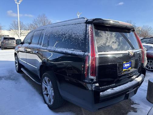 2018 Cadillac Escalade ESV Premium Luxury
