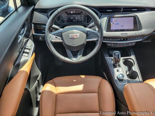 2020 Cadillac XT4 Premium Luxury