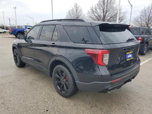 Agate Black Metallic 2022 Ford Explorer ST