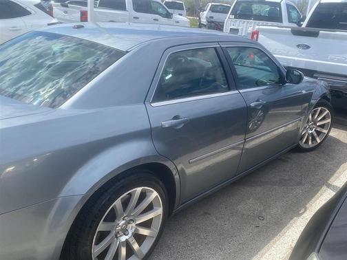 2006 Chrysler 300C SRT-8