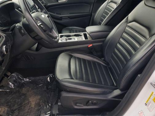 Oxford White 2024 Ford Edge SEL