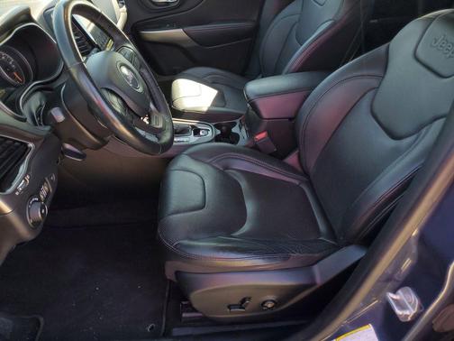 Blue Shade Pearlcoat 2019 Jeep Cherokee Limited