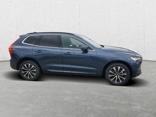 Denim Blue Metallic 2023 Volvo XC60 B5 Core