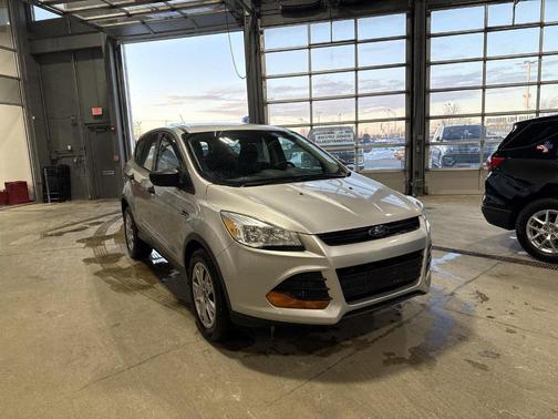 2016 Ford Escape S