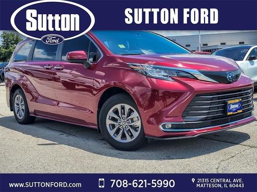 2022 Toyota Sienna XLE