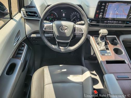 2022 Toyota Sienna XLE