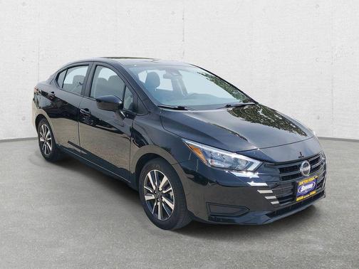 Black 2025 Nissan Versa 1.6 SV