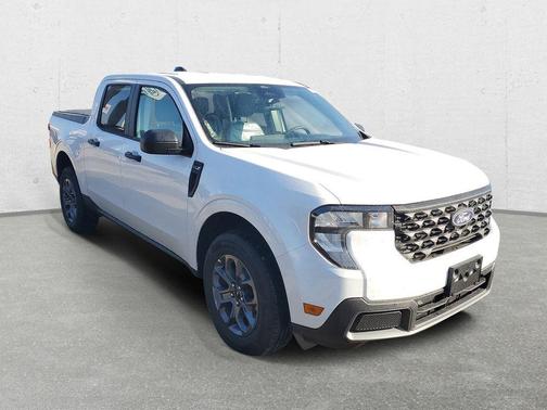 Oxford White 2026 Ford Maverick XLT