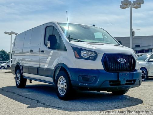 2022 Ford Transit-250 Base