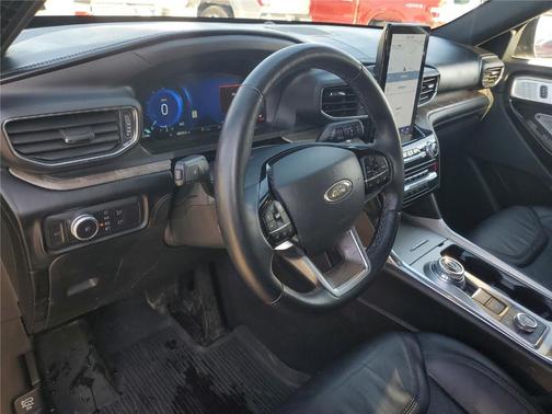 2022 Ford Explorer Platinum