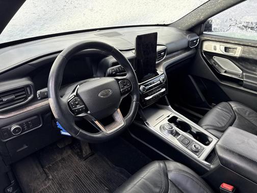 2022 Ford Explorer Platinum