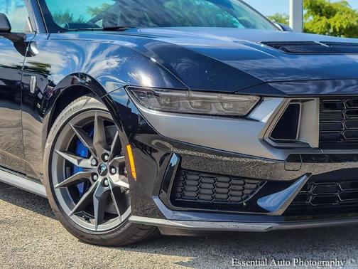 2025 Ford Mustang Dark Horse