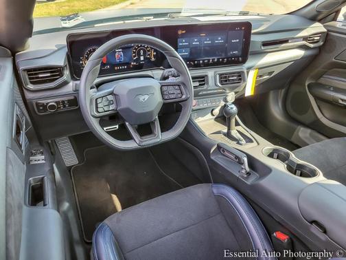 2025 Ford Mustang Dark Horse