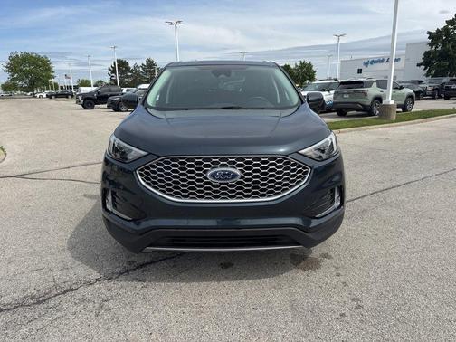 Blue Metallic 2024 Ford Edge SEL