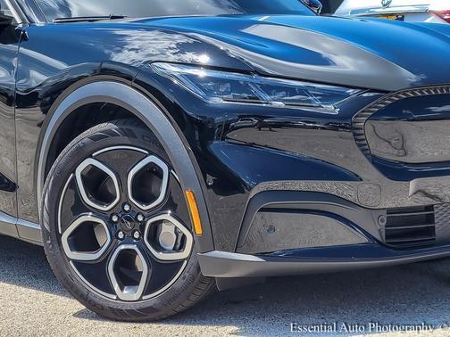 2024 Ford Mustang Mach-E Select