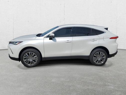 Pearl 2024 Toyota Venza Limited