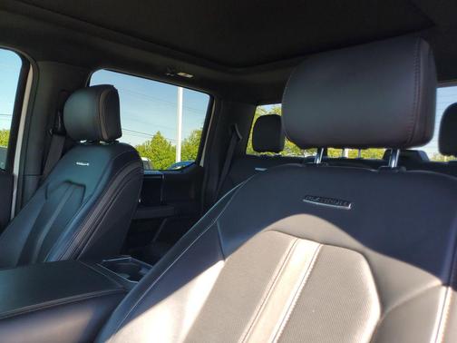 White Metallic 2022 Ford F-250 Platinum
