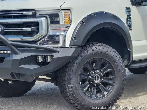 White Metallic 2022 Ford F-250 Platinum